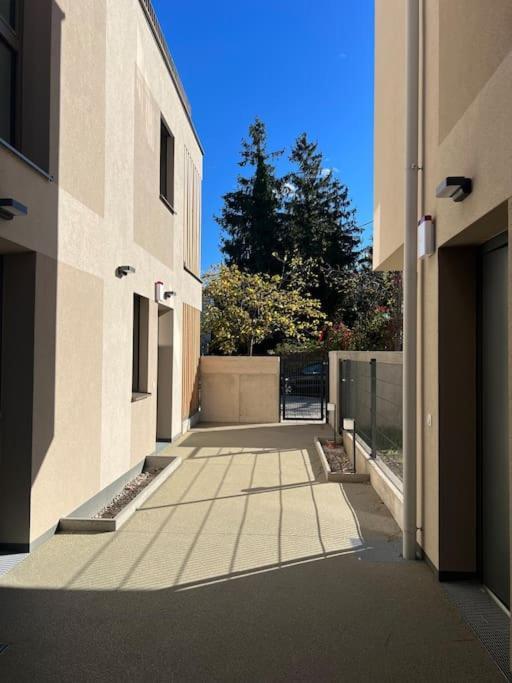 Modern Studio Gardenia_Gartenwohnung Alte Donau Вена Экстерьер фото