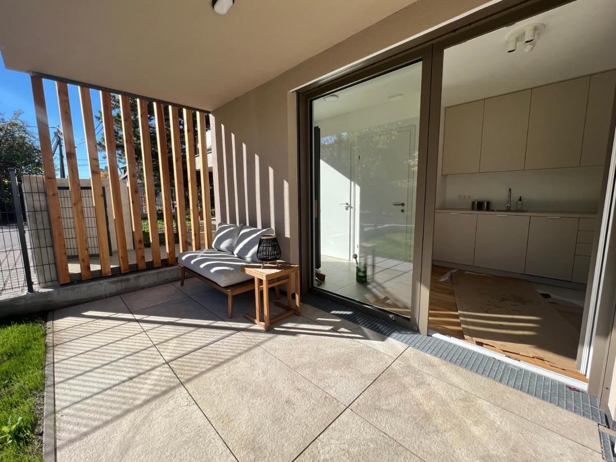 Modern Studio Gardenia_Gartenwohnung Alte Donau Вена Экстерьер фото